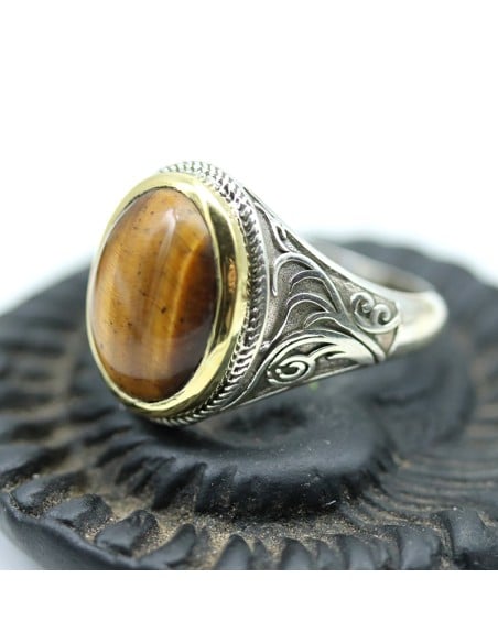 découvrez notre sélection de bagues en or pour hommes, alliant élégance et caractère. que ce soit pour un mariage, une célébration ou un accessoire quotidien, trouvez la bague en or parfaite qui reflète votre style unique.