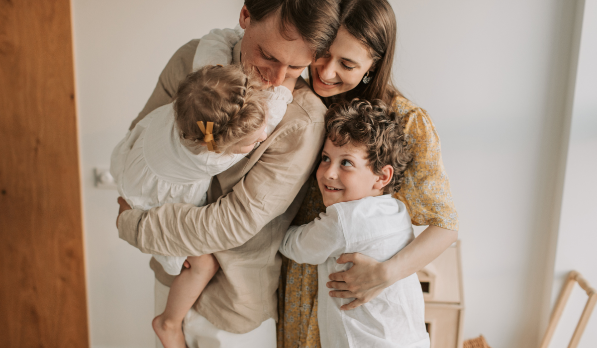 découvrez les joies et les défis de la vie en famille. explorez des conseils pratiques, des activités amusantes, et des idées pour renforcer les liens familiaux et créer des souvenirs inoubliables ensemble.
