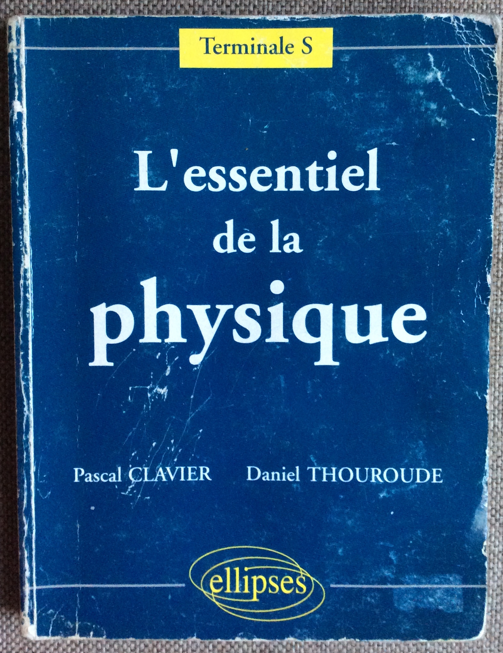 découvrez les principes fondamentaux de la physique avec notre guide complet sur le physique essentiel. apprenez les concepts clés, explorez des exemples pratiques et améliorez votre compréhension des lois qui régissent notre univers.