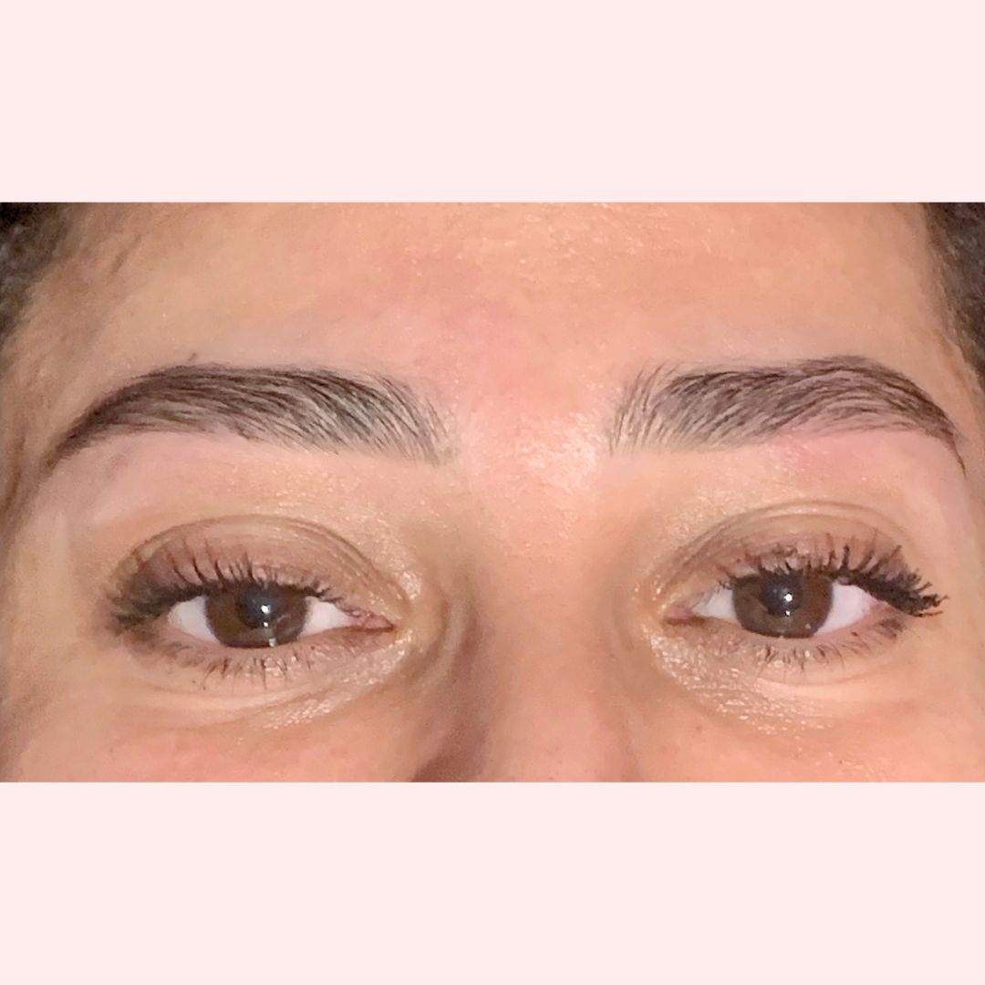 découvrez nos conseils et techniques pour une épilation parfaite des sourcils. apprenez à définir votre forme idéale, à choisir les meilleures méthodes d'épilation et à entretenir vos sourcils pour un regard sublime.