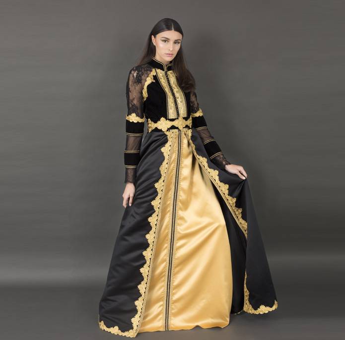 découvrez notre sélection unique de tenues traditionnelles et modernes, alliant élégance intemporelle et style contemporain. explorez des pièces qui célèbrent l'héritage culturel tout en répondant aux tendances actuelles de la mode.
