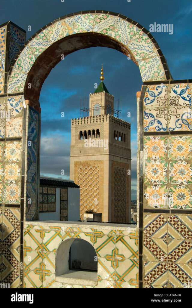 découvrez la mosquée al zitouna, joyau architectural de tunis, centre spirituel et intellectuel historique, symbole de l'islam et du savoir en tunisie depuis des siècles.
