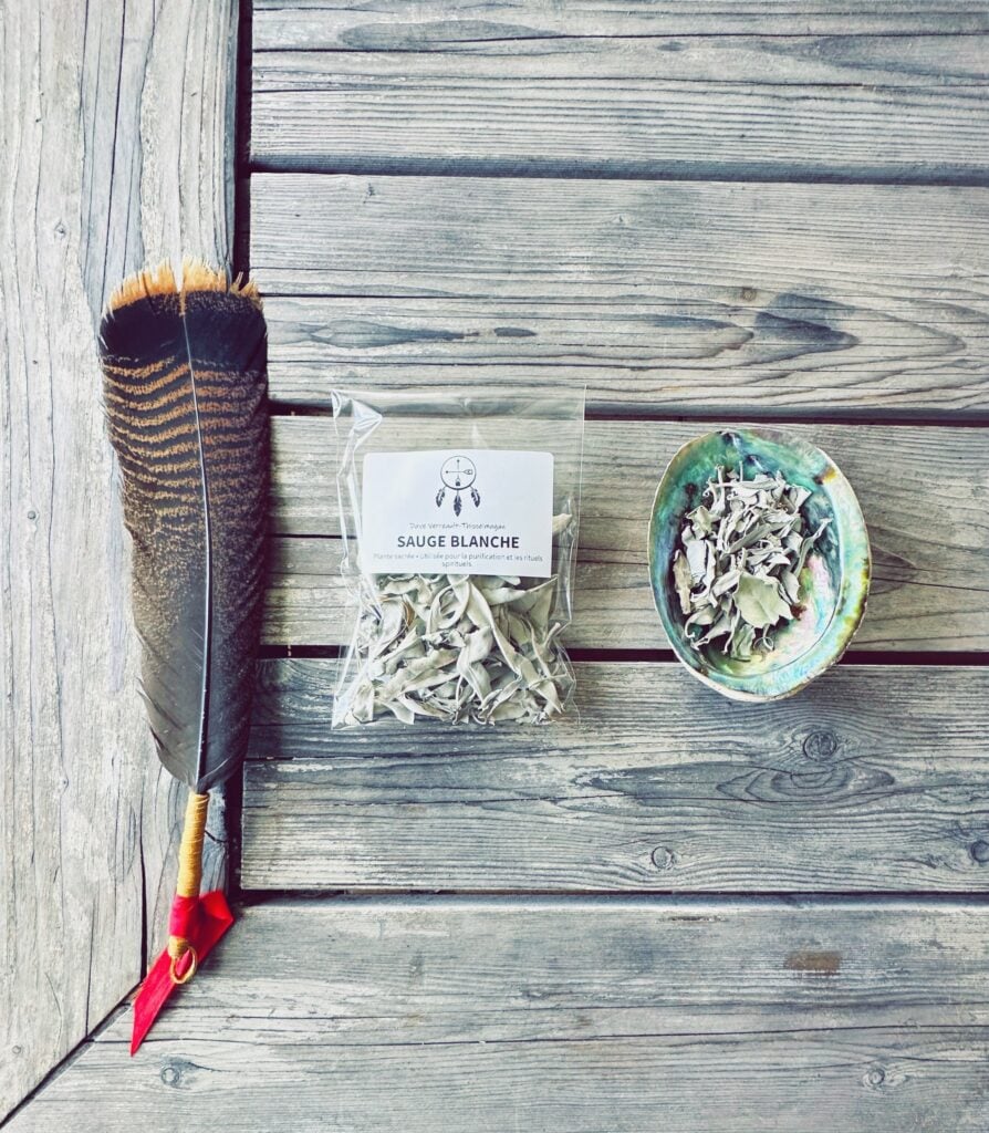 découvrez le pouvoir de la purification spirituelle pour harmoniser votre esprit et votre âme. apprenez des techniques ancestrales, des méditations et des rituels qui vous aideront à libérer les énergies négatives et à retrouver une paix intérieure.