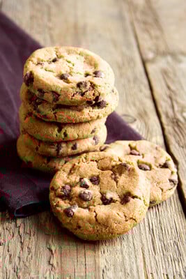 découvrez l'histoire fascinante des cookies, de leurs origines à travers le monde jusqu'aux nombreuses variétés gourmandes qui régalent petits et grands. plongez dans l'univers de ce biscuit incontournable !